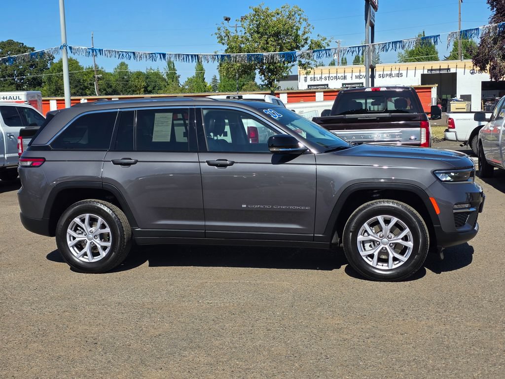 Used 2022 Jeep Grand Cherokee Limited AWD/4WD image 33