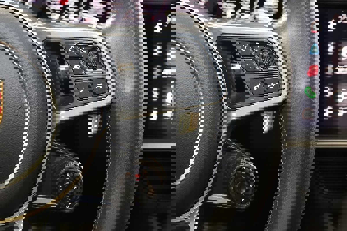 Used 2023 Porsche Cayenne image 72