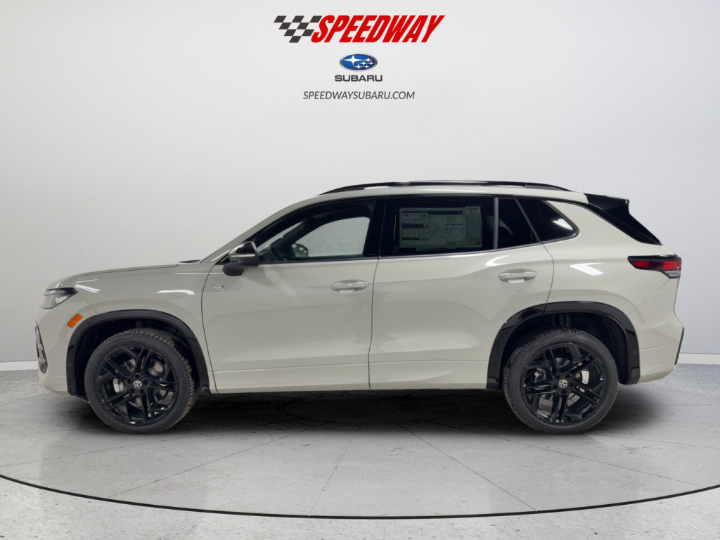 New 2026 Volkswagen Tiguan SE R-Line image 5