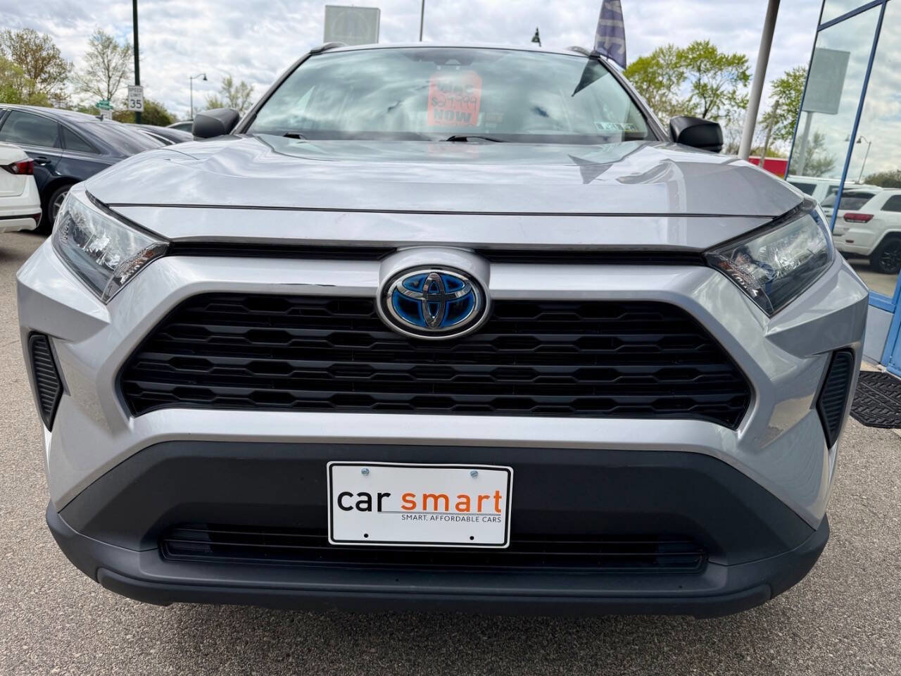 Used 2020 Toyota RAV4 LE AWD/4WD image 10