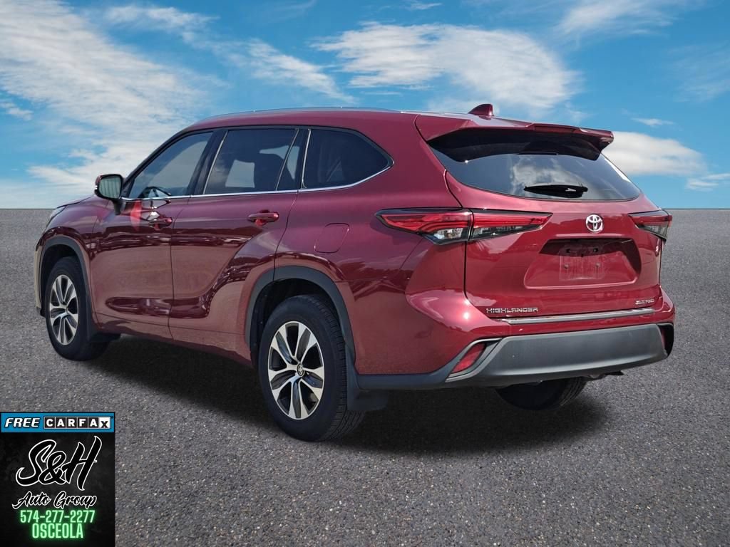Used 2020 Toyota Highlander XLE AWD/4WD image 14