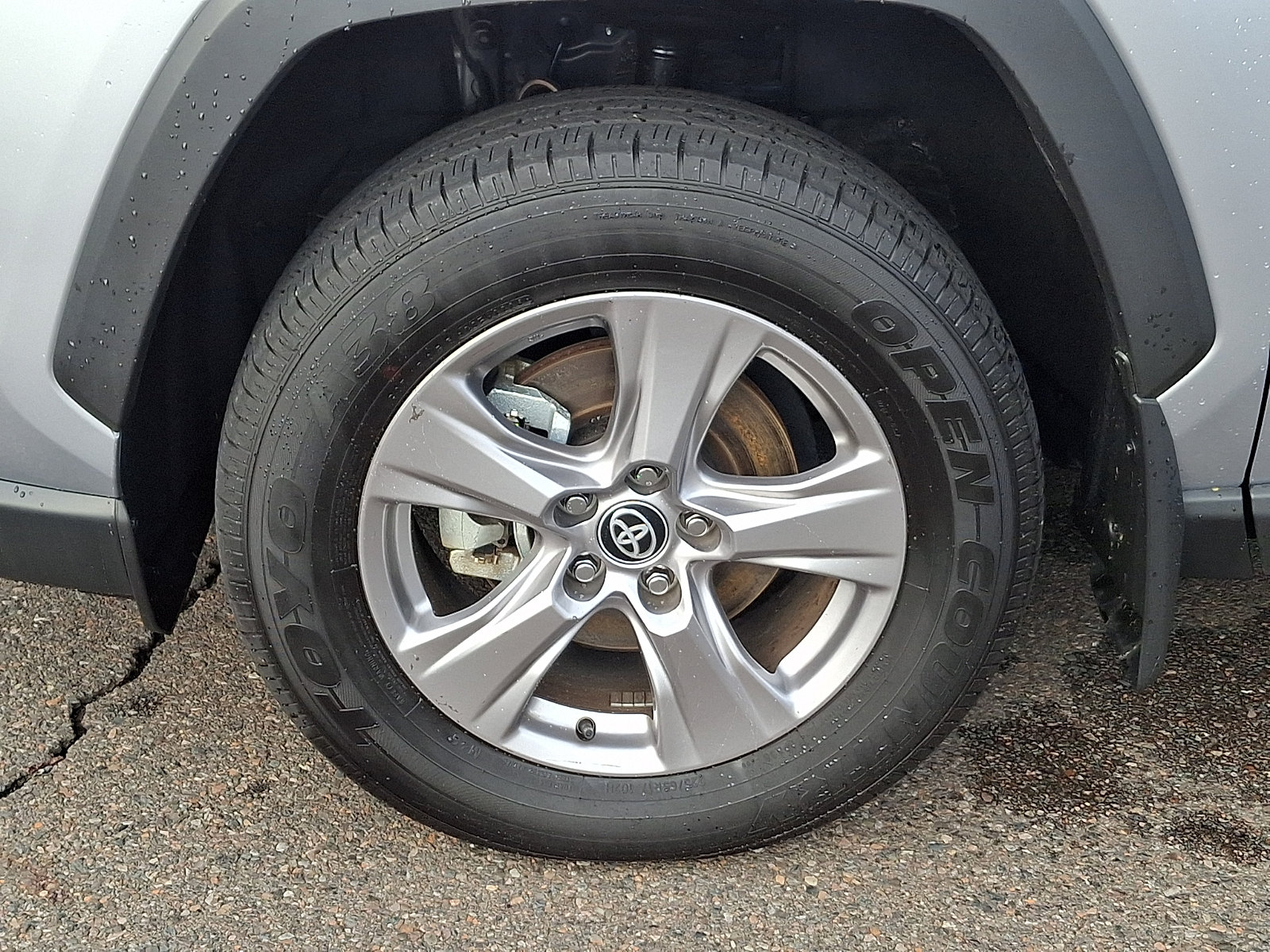 Used 2025 Toyota RAV4 XLE w/ Convenience Package FWD image 8