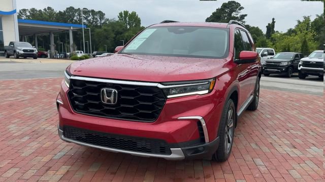 Certified 2025 Honda Pilot Elite image 6