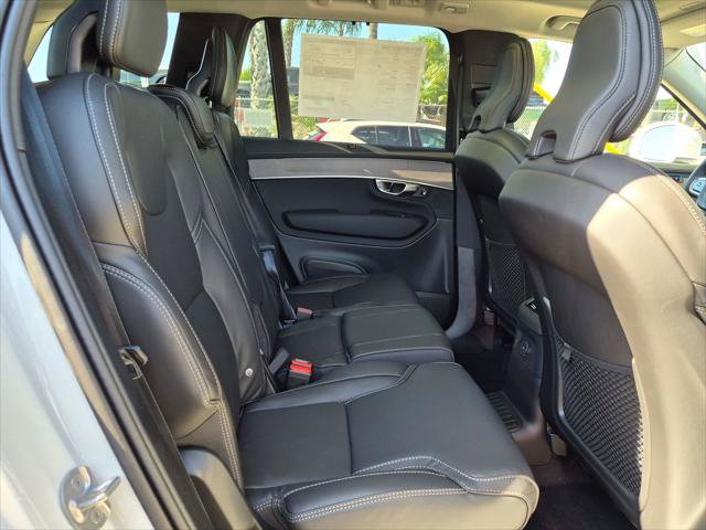 New 2026 Volvo XC90 T8 Ultra w/ Protection Package Premier AWD/4WD image 13