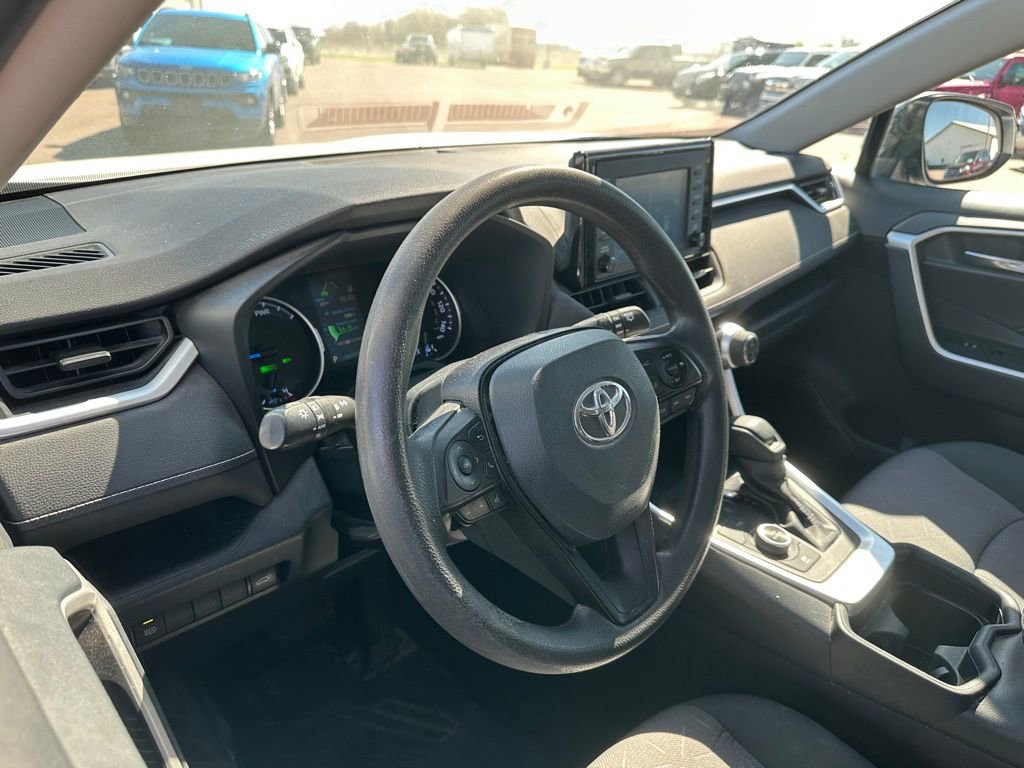 Used 2019 Toyota RAV4 XLE w/ Convenience Package AWD/4WD image 2