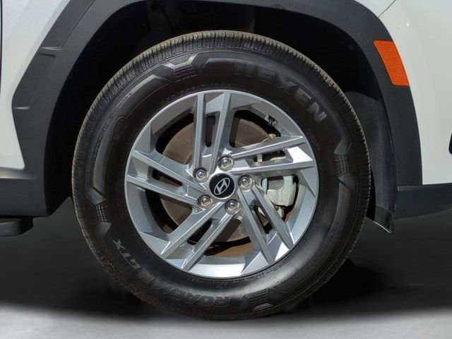 Certified 2025 Hyundai Tucson SE image 30