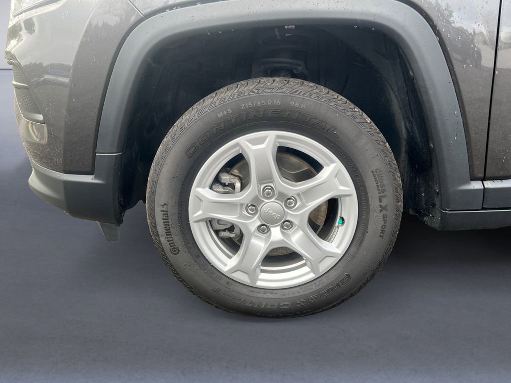 Certified 2022 Jeep Compass Sport image 10