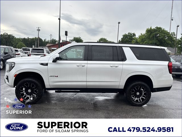 Used 2023 GMC Yukon XL AT4 w/ Technology Package AWD/4WD image 11