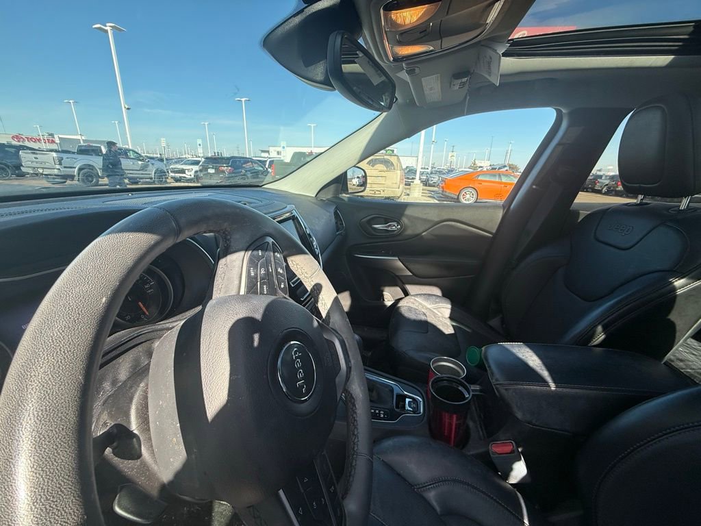 Used 2022 Jeep Cherokee Limited image 34