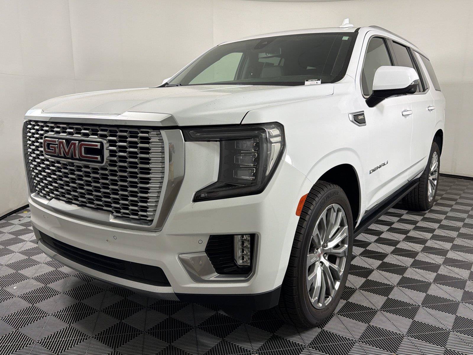 Certified 2023 GMC Yukon Denali AWD/4WD image 3