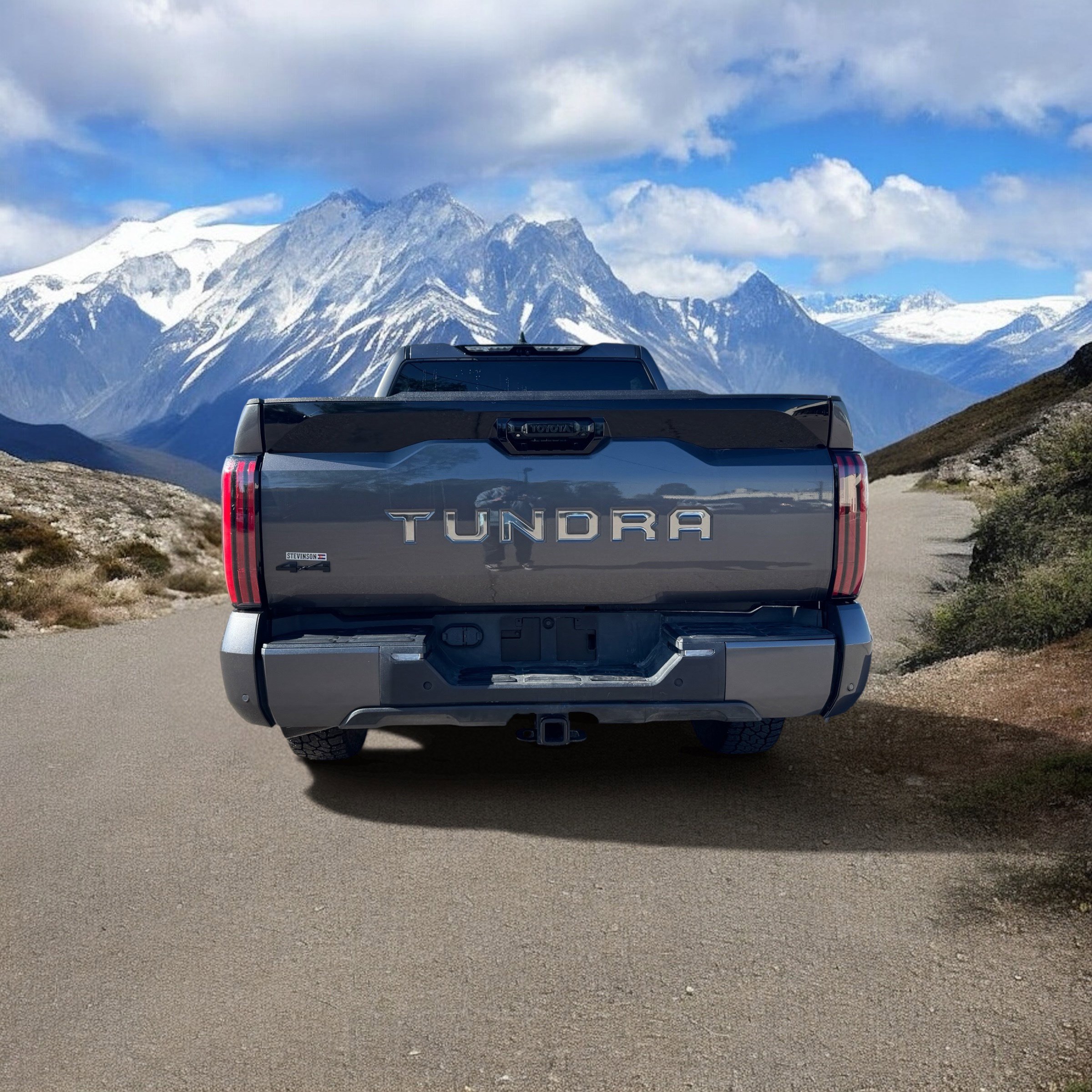 Used 2023 Toyota Tundra Platinum AWD/4WD image 4