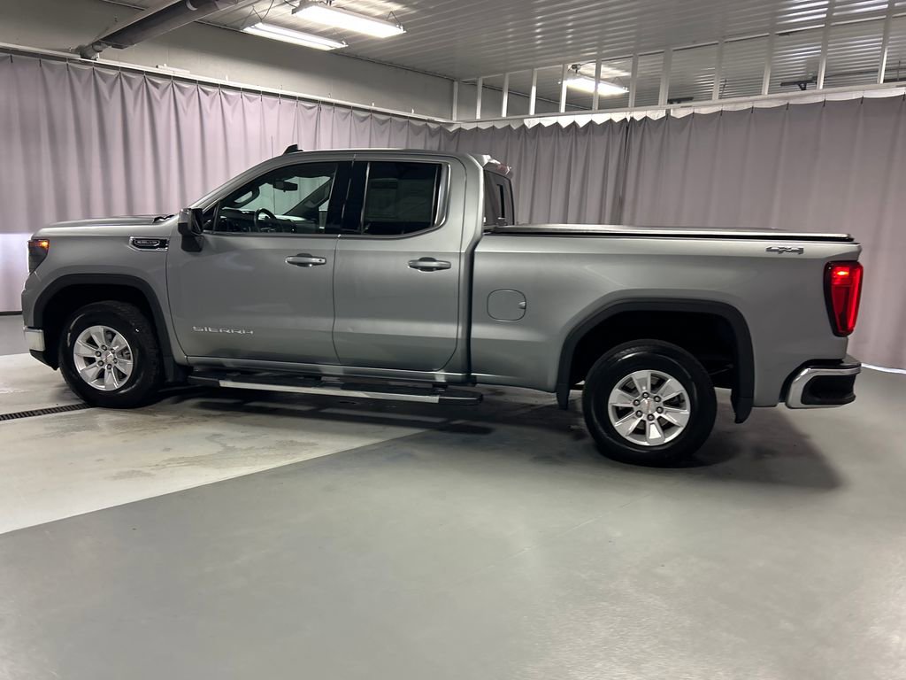 Used 2023 GMC Sierra 1500 SLE w/ Preferred Package image 4
