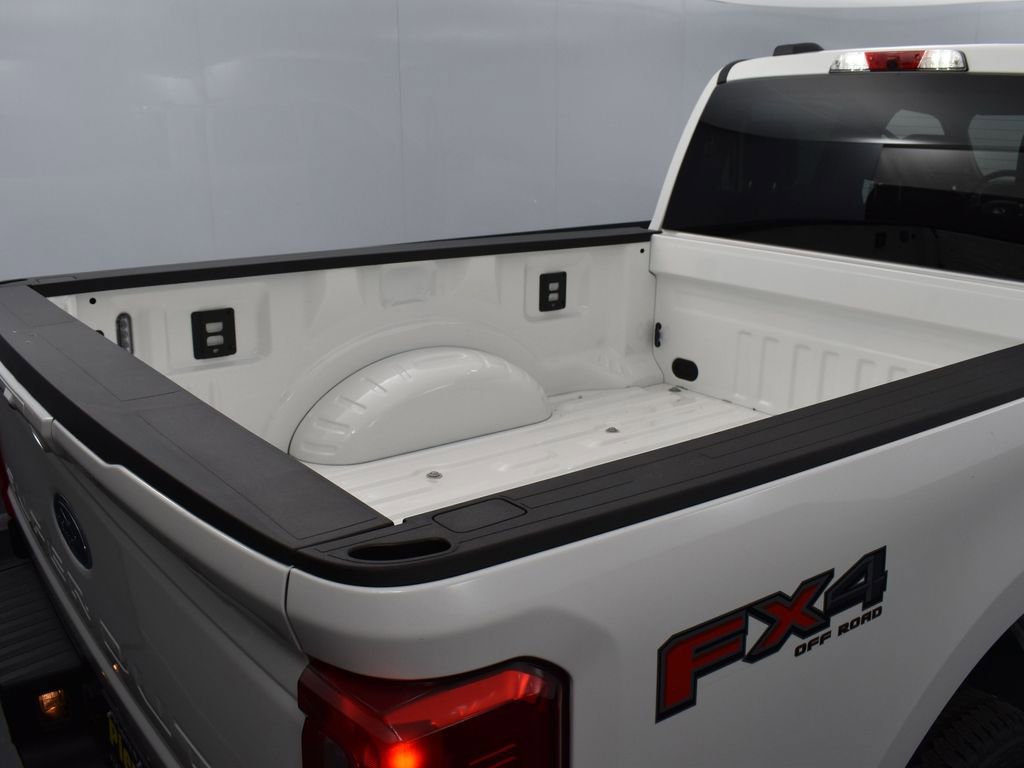New 2026 Ford F350 Lariat w/ FX4 Off-Road Package image 18
