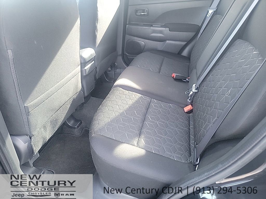 Used 2024 Mitsubishi Outlander Sport ES image 14