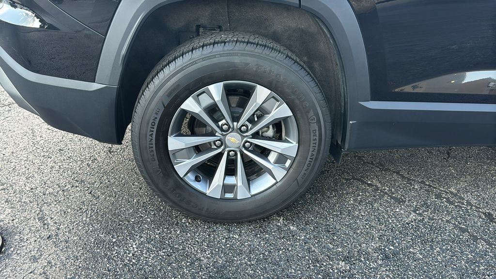 Used 2026 Chevrolet Equinox LT FWD image 8