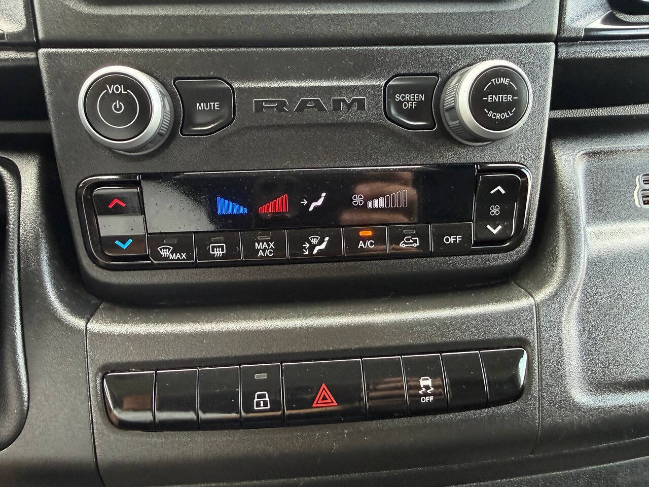 Used 2025 RAM ProMaster 2500 w/ Convenience Group FWD image 38