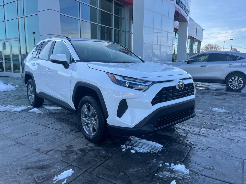 New 2025 Toyota RAV4 XLE image 7