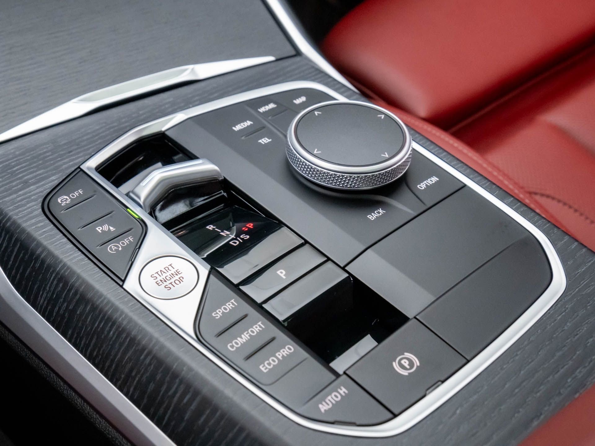 Used 2025 BMW 330i xDrive 330i xDrive w/ Driving Assistance Package image 12