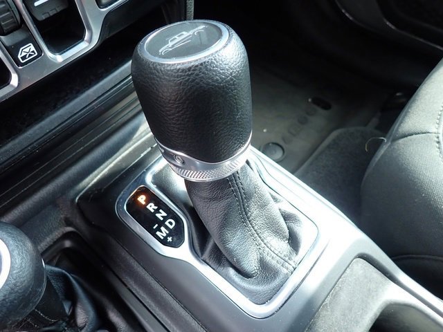 Used 2022 Jeep Gladiator Willys image 23