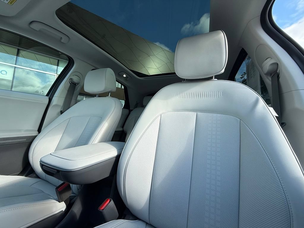 Certified 2024 Hyundai Ioniq 5 Limited AWD/4WD image 13