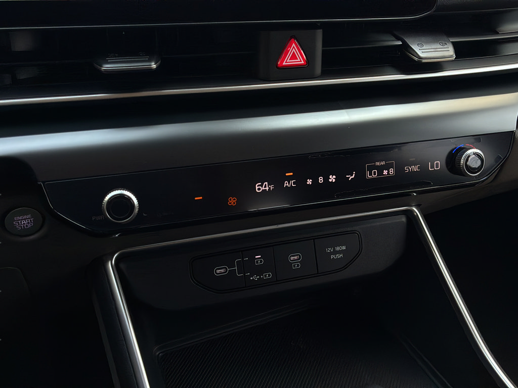 New 2026 Kia Carnival FWD image 30