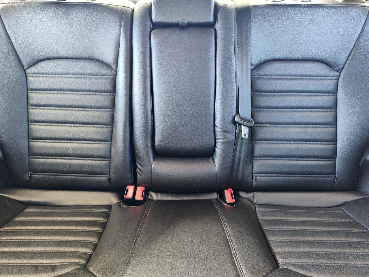 Used 2019 Ford Fusion SE image 25