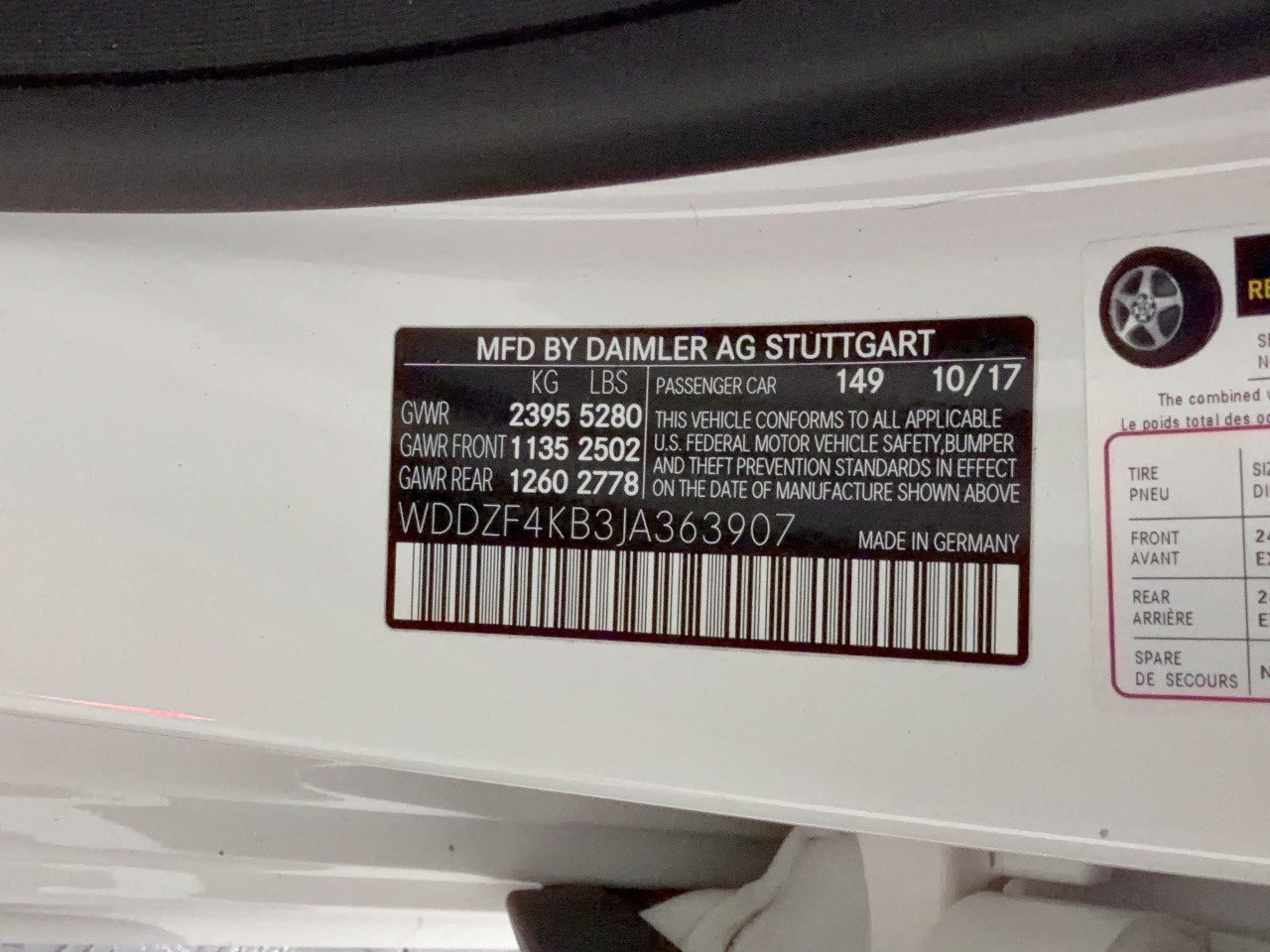 Used 2018 Mercedes-Benz E 300 4MATIC image 32