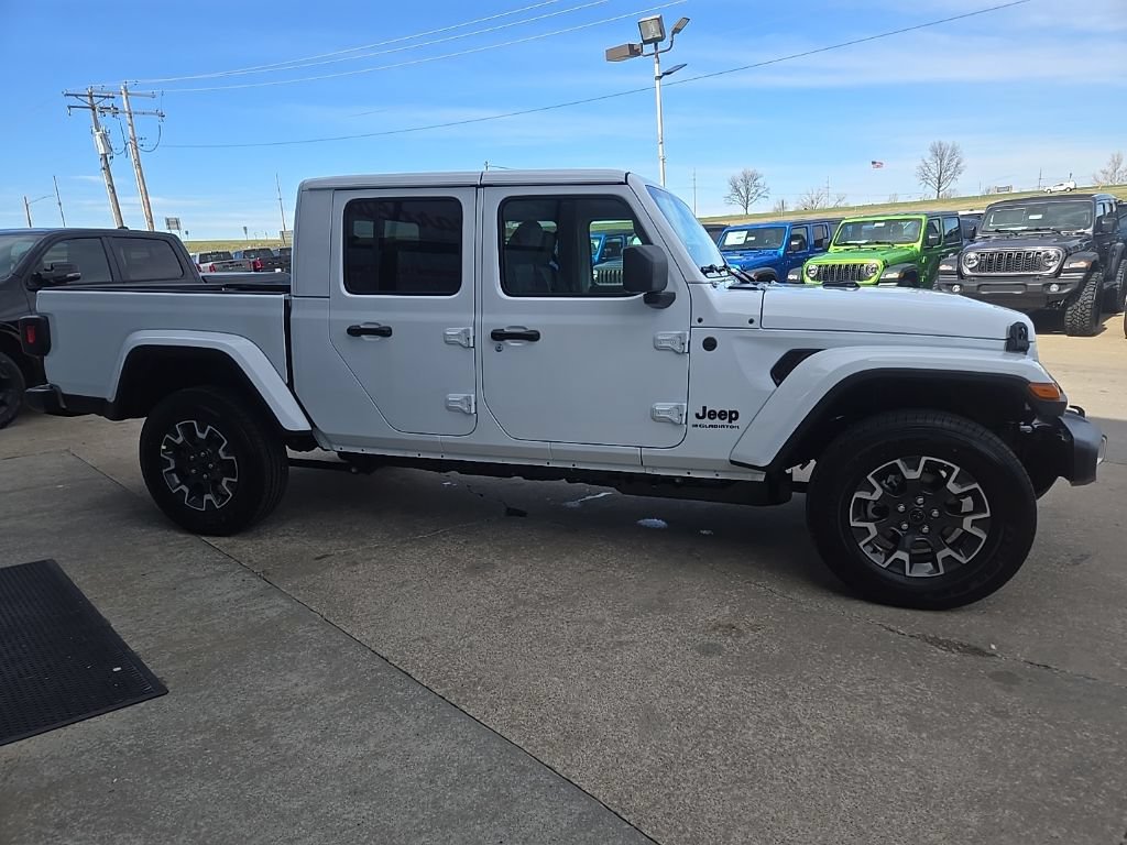 New 2026 Jeep Gladiator Mojave AWD/4WD image 13