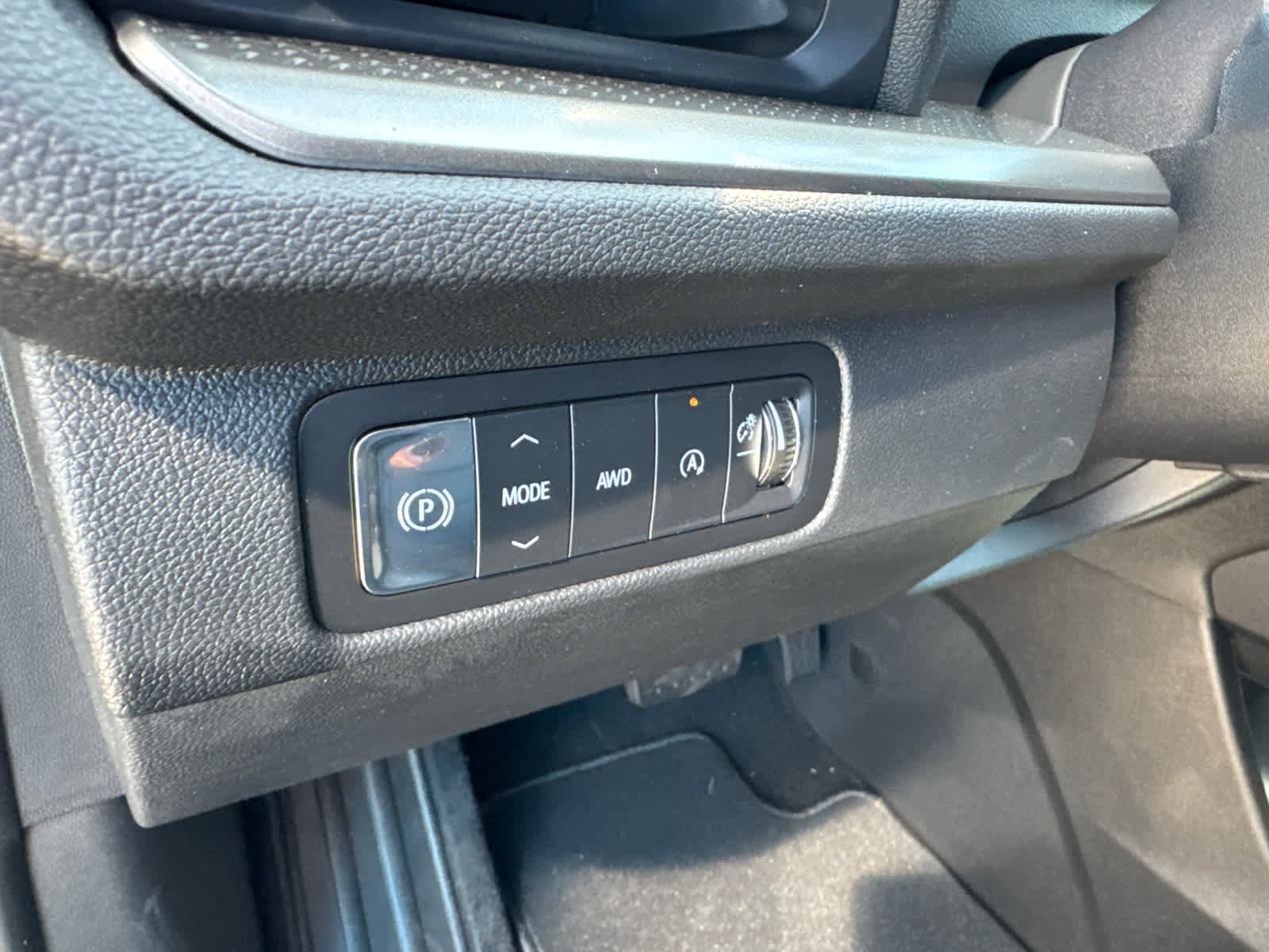 New 2026 Chevrolet Traverse LT w/ Midnight/Sport Edition AWD/4WD image 21