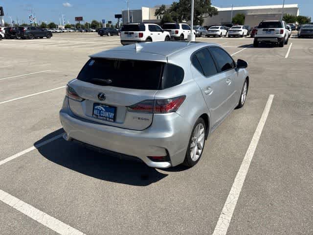 Used 2016 Lexus CT 200h w/ Seat Comfort Package FWD image 5