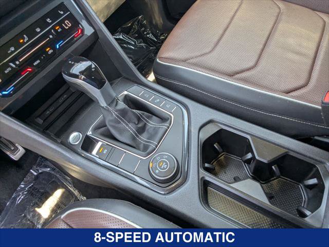 Certified 2022 Volkswagen Tiguan SEL R-Line AWD/4WD image 19