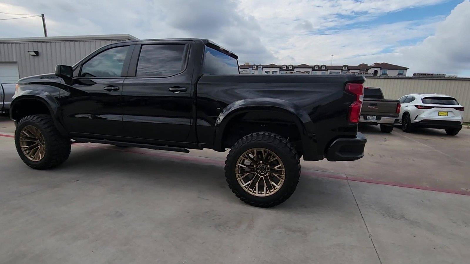 Used 2023 Chevrolet Silverado 1500 RST w/ LPO, Dark Essentials Package AWD/4WD image 6