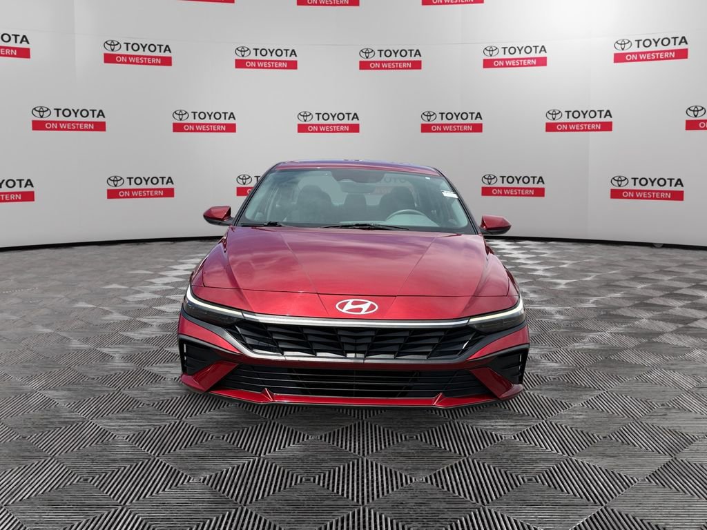Used 2024 Hyundai Elantra SEL FWD image 2