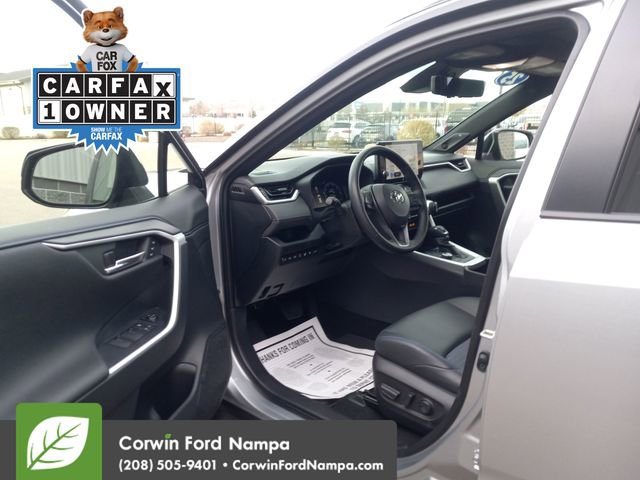 Used 2025 Toyota RAV4 XSE w/ Advanced Technology Package image 9