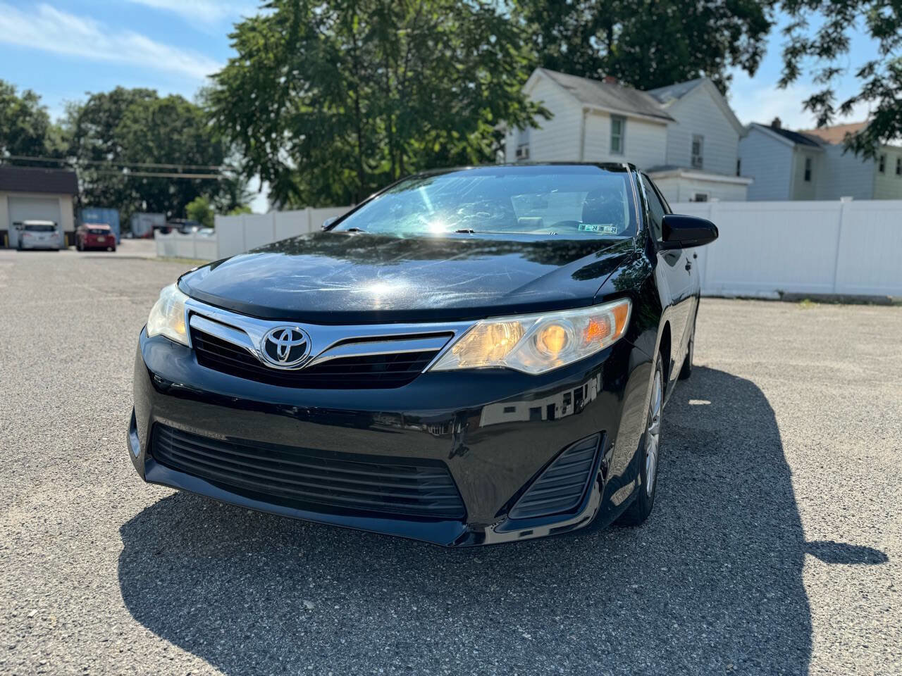 Used 2012 Toyota Camry LE image 2