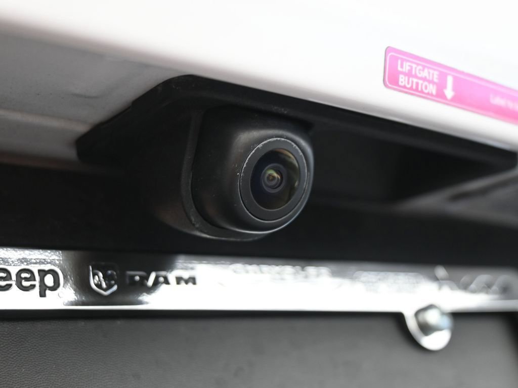 Used 2025 Kia Sportage EX image 37