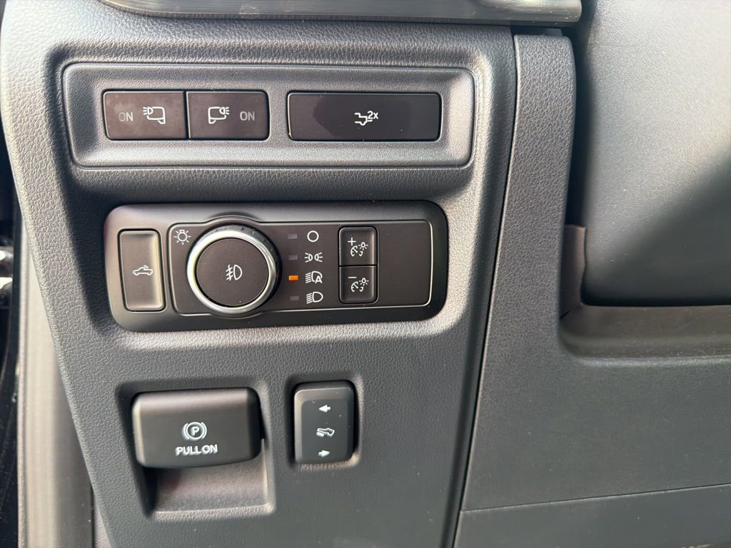 Used 2023 Ford F150 Lariat w/ Equipment Group 502A High image 27