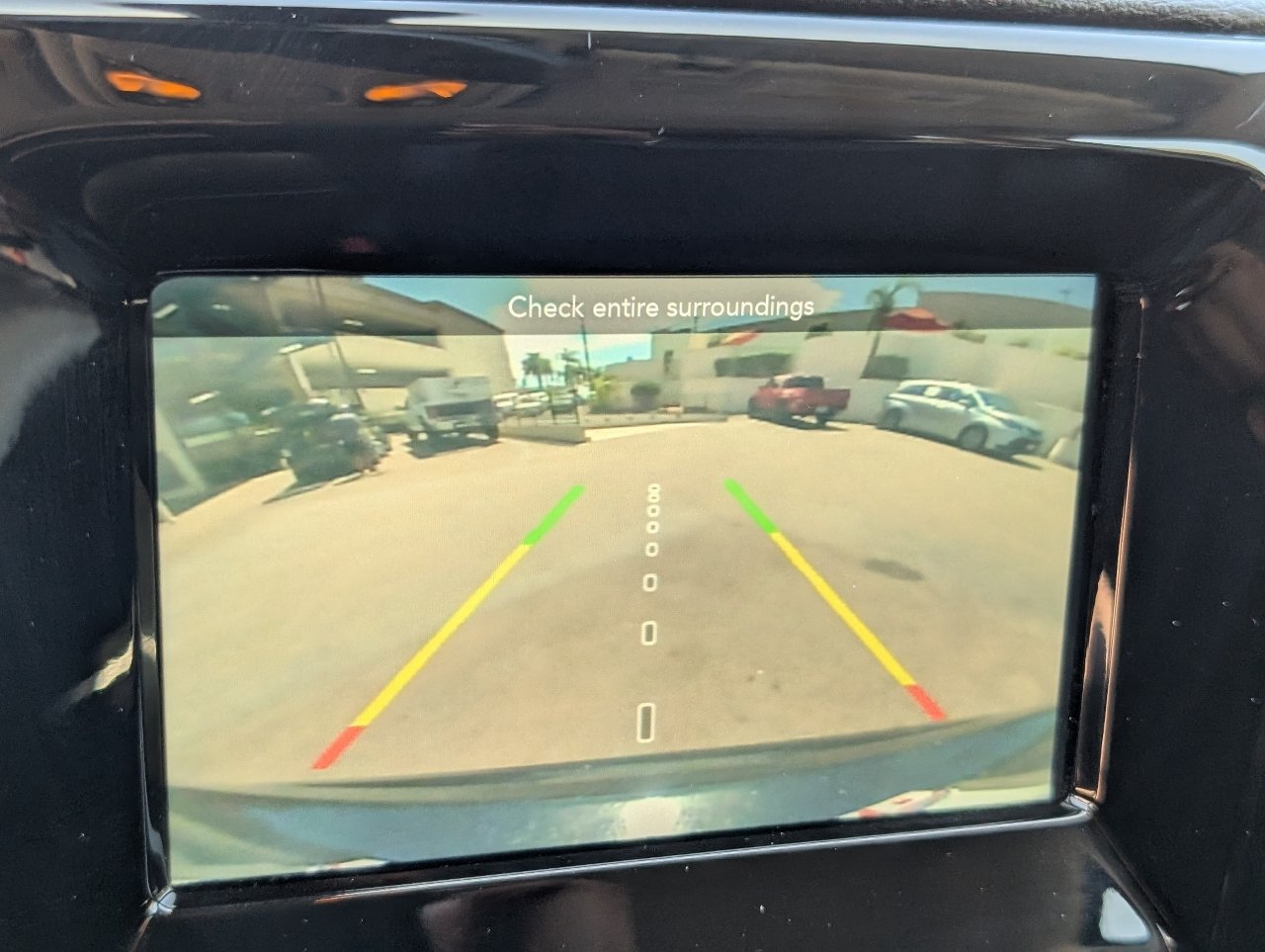 Used 2019 Jeep Compass Latitude FWD image 6