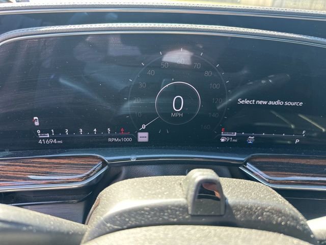 Used 2022 Cadillac Escalade ESV Premium Luxury image 10