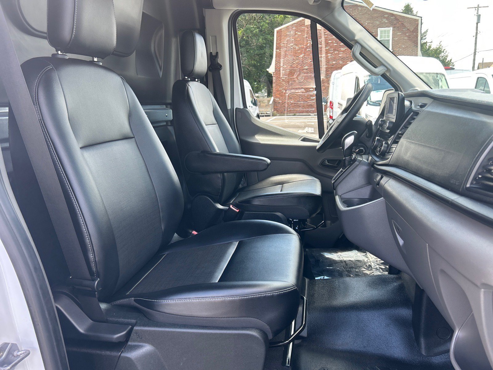 Certified 2024 Ford Transit 250 148 Medium Roof Extended AWD w/ Load Area Protection Package image 15