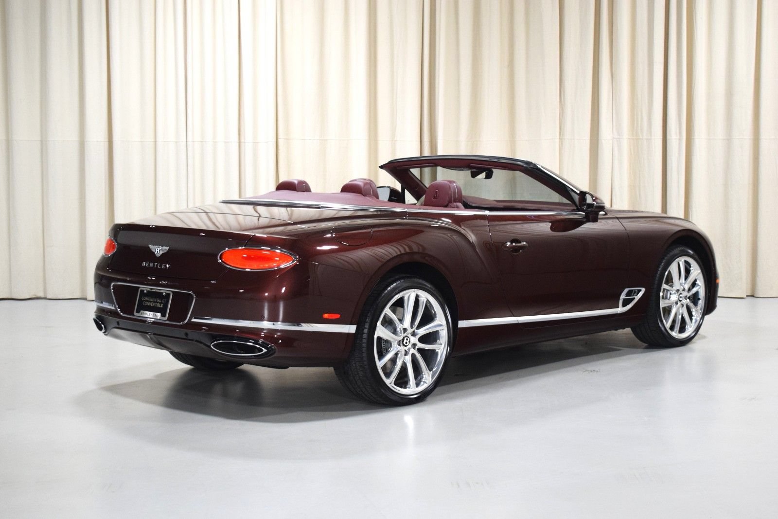 Certified 2021 Bentley Continental GT Mulliner AWD/4WD image 3