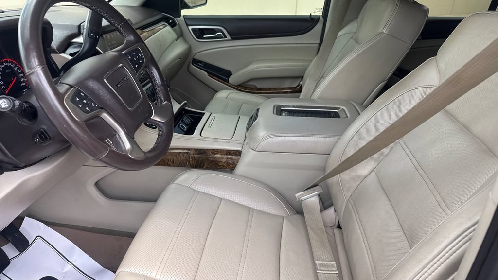 Used 2016 GMC Yukon Denali w/ Open Road Package AWD/4WD image 9