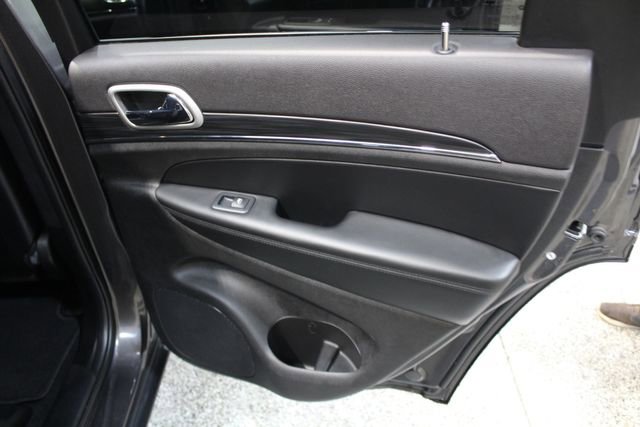 Used 2020 Jeep Grand Cherokee Limited image 22