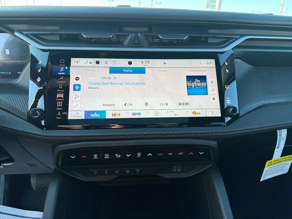 New 2026 Jeep Cherokee Overland w/ Advanced Pro Tech Group image 17