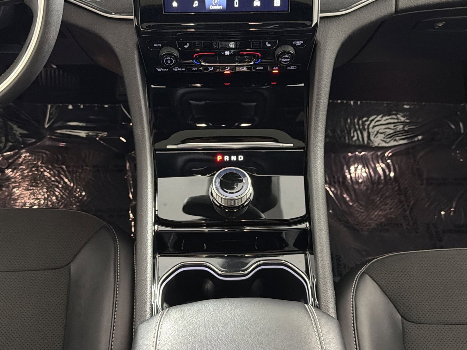 Used 2023 Jeep Grand Cherokee Altitude image 21