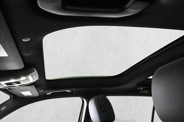 Certified 2023 Mercedes-Benz EQB 350 4MATIC SUV w/ Exclusive Package image 17