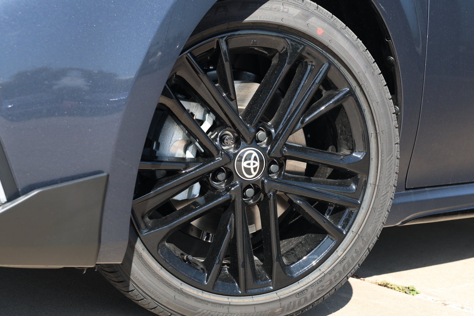 New 2027 Toyota Camry SE w/ Convenience Package FWD image 12