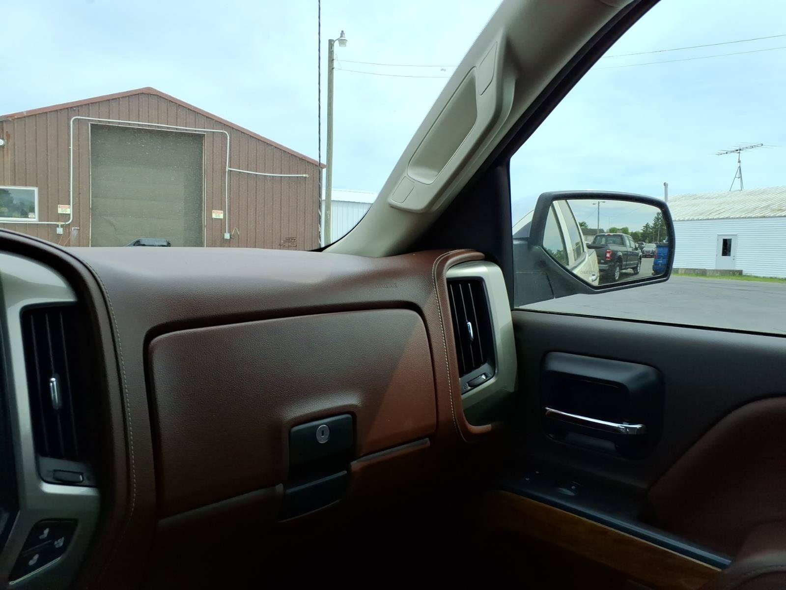 Used 2014 Chevrolet Silverado 1500 High Country w/ High Country Premium Package AWD/4WD image 21