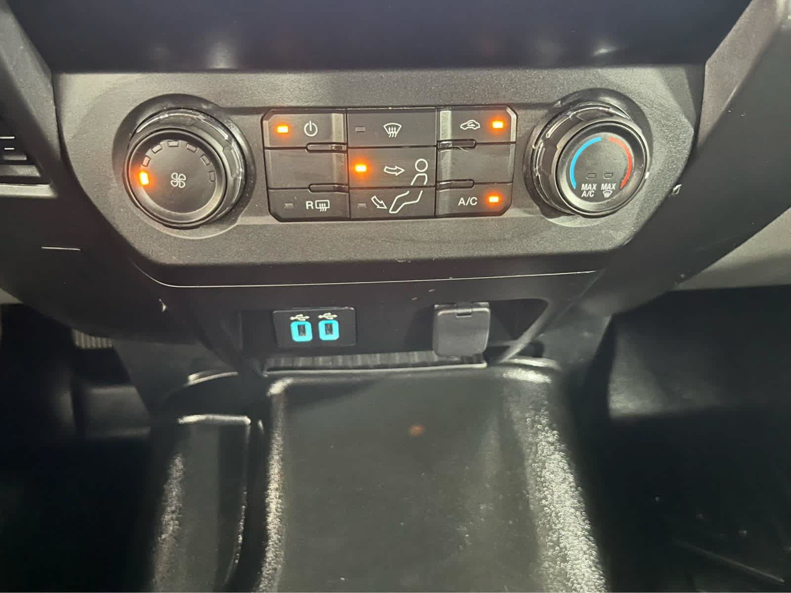 Certified 2019 Ford F250 XLT w/ XLT Value Package AWD/4WD image 44