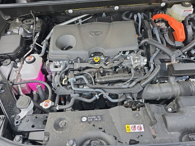 Used 2025 Toyota RAV4 LE image 30